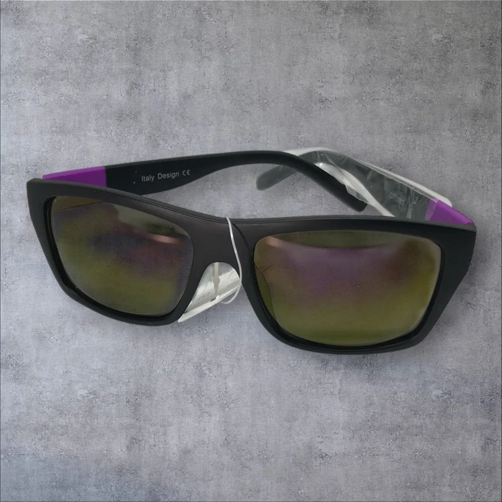 Black and Purple Mirrored Sunglasses Retro Unisex Deadstock Streetwear Stylish